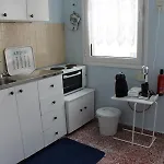 Eleni's House In The Heart Of Chora! Ferienhaus