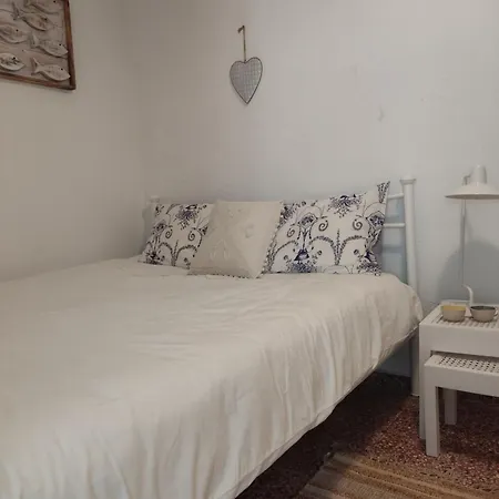 Eleni's House In The Heart Of Chora! Сasa de vacaciones Serifos Town